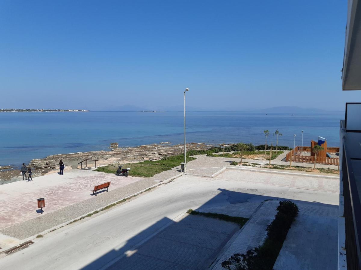 Faros Apartments Луца Экстерьер фото